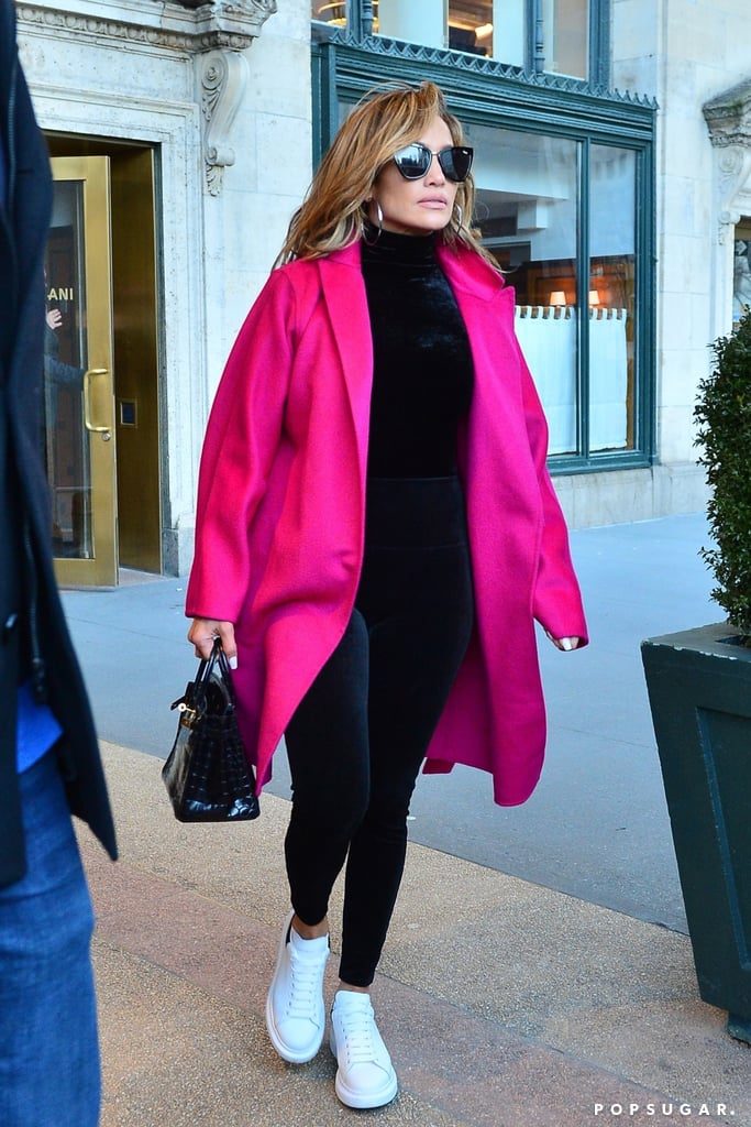 Jennifer-Lopez-Pink-Coat-2019